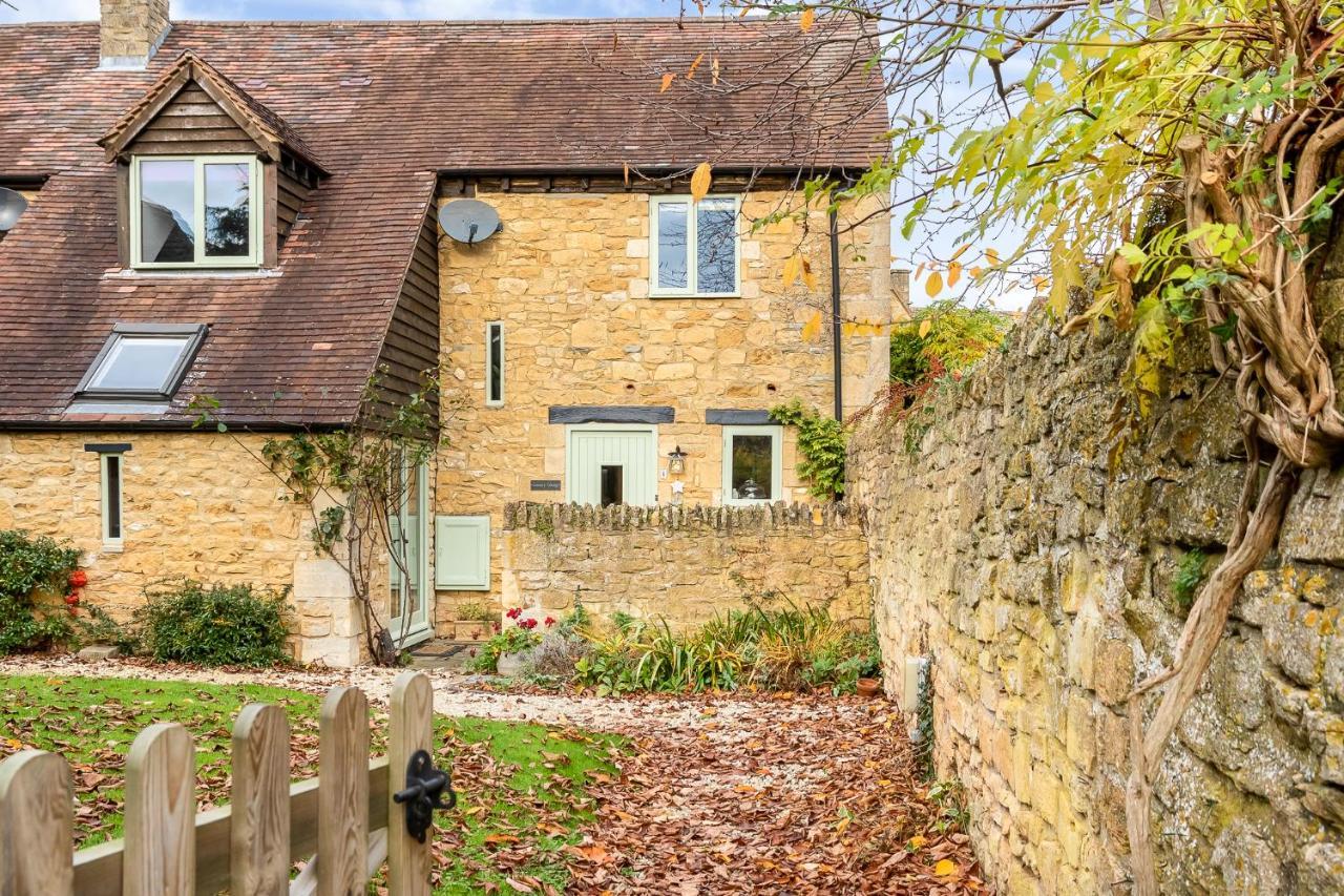 Granary Cottage - Luxury Barn Conversion Weston Subedge Экстерьер фото