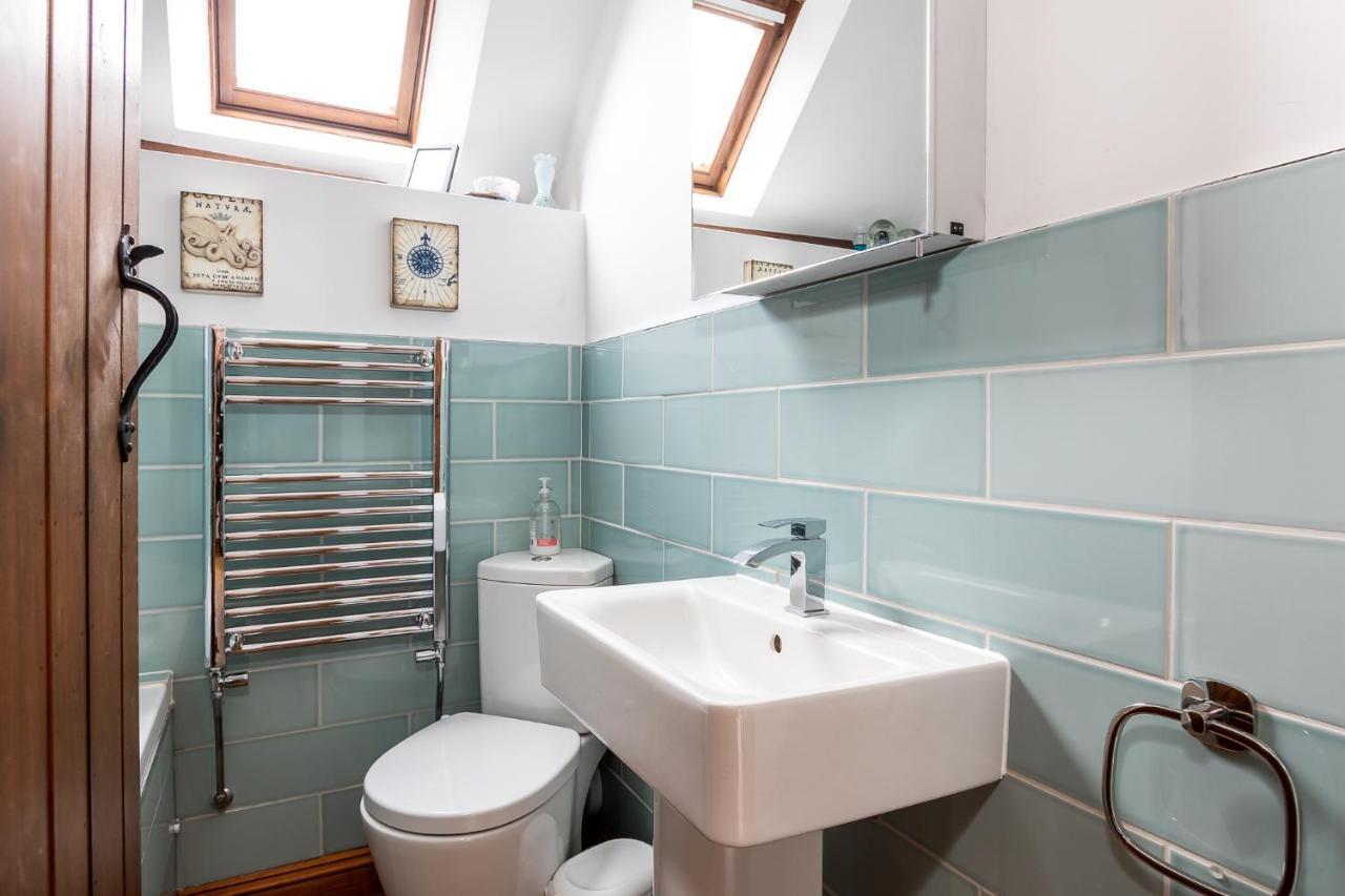 Granary Cottage - Luxury Barn Conversion Weston Subedge Экстерьер фото