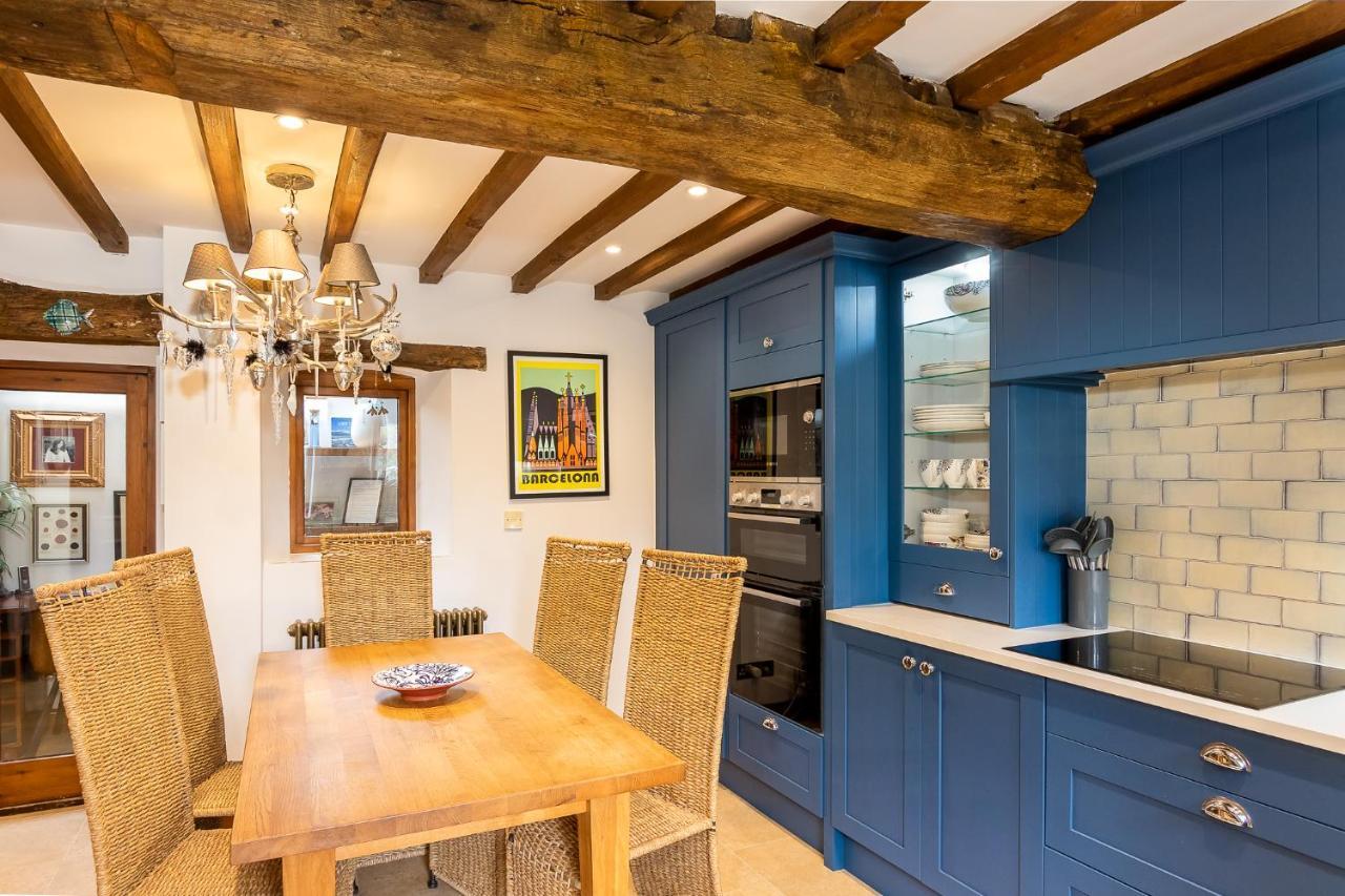 Granary Cottage - Luxury Barn Conversion Weston Subedge Экстерьер фото